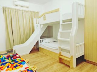 Kids Friendly Homestay Bangi Free Wifi Netflix Pool Dryer Washing Machine Kitchen - Kajang - 0