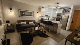 Acogedor y Hermoso Depto de 1D a Pasos Del Mar Con Estacionamiento Techado - 2