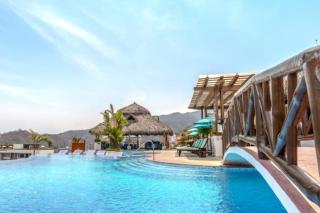 Residences by Pinnacle - Luxury 2 bed, 2 bath Romantic Zone condo - 1