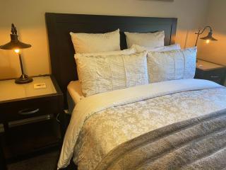 Sweet Magnolia 1 or 2 BR Suite St Kilda Cambridge with Complimentary Continental Breakfast - Cambridge - 3