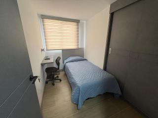 Hermoso Apartamento Entero, enseguida al terminal de transportes, cable aereo, tiendas D1 y Dollar City - Manizales - 5