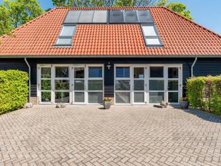 Tranquil Retreat Near Veerse Meer - Kamperland - 5
