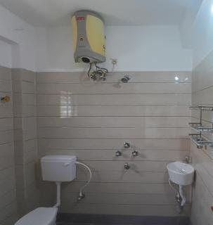 ISKCON Mayapur Apartments - Daily & Monthly Rentals - One Bedroom Apartment, Near Mayapur Institute Campus - mayapur - 4