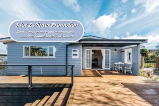 Pohutukawa Cottage, Waiheke Island - Surfdale - 0