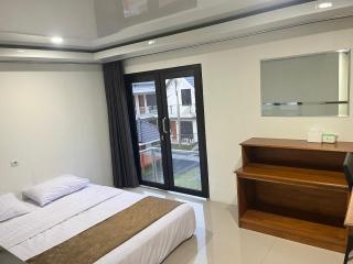 Grand Wijaya Hotel dan Villa Sarangan - Sarangan - 5