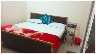 HOTEL !Ajay Palace! Near Ram Janam Bhoomi - Providing Air Conditioned Rooms With Free Wi-fi Facility - Best Budget Hotel In Ayodhya - Ayodhya - 0