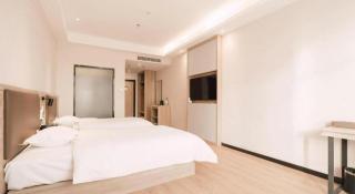 Green Tree Inn Express Inner Mongolia Tongliao Zalute Qi Lubei Town People's Hospital - Jarud - 1