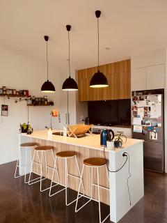Cozy Coastal Living - Raglan - 9