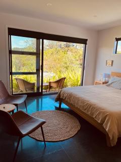 Cozy Coastal Living - Raglan - 5