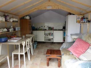 Rustic Glamping Cabin for Two by the Shannon Estuary in Country Clare, Ireland - Effernan - 5