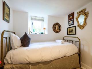Crumble Cottage - Bradford on Avon - 1