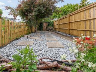 Pams Cottage - Cheltenham - 1