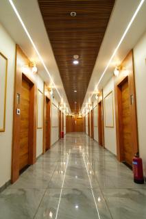 Hotel Bhagyalaxmi Luxury Inn - Ahmedabad - 7