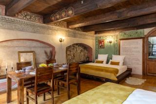 500 Year House - Artistic Historic Apartments in Kraków Old Town by Staymoovers - Krakau - 4