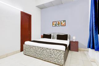 Collection O East of Kailash Near Kailash Colony Metro Station - Neu-Delhi - 1