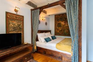 500 Year House - Artistic Historic Apartments in Kraków Old Town by Staymoovers - Krakau - 8