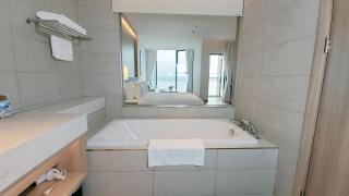 Luxury 5 Star Hotel Residence A La Carte Ha Long - Hạ Long - 6