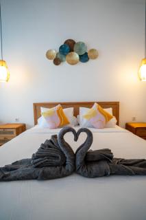 Casa Lova - Private 2 BR Villa in Pererenan with Pool - Munggu - 3