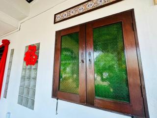 Nyonya Home - Near to MITC, 11 pax - 6