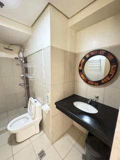 Breeze Deluxe Unit Roxas blvd - Manila - 5