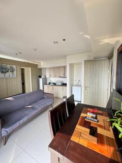 Breeze Deluxe Unit Roxas blvd - Manila - 4