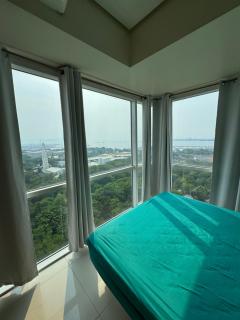 Breeze Deluxe Unit Roxas blvd - Manila - 2