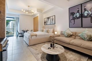 Luxury Jlt Studio Lake View Metro Pool Access - 1