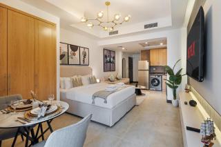 Luxury Jlt Studio Lake View Metro Pool Access - Dubái - 1