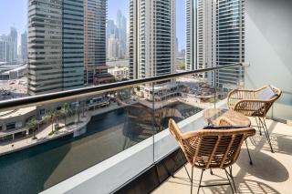 Luxury Jlt Studio Lake View Metro Pool Access - 0