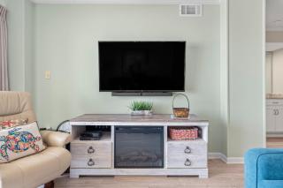 Oceanfront Delight by myBeach Vacation Rentals - Myrtle Beach - 1