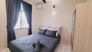 JMKT 549 Homestay 8-10pax Mutiara Rini - Johor Bahru - 1