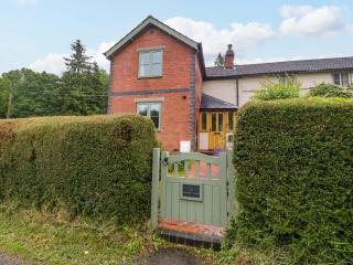 2 Loxter Villas - Ledbury - 0