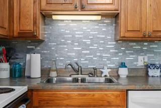 Oceanview Escape at Blue Horizon 4-Bed Condo with Pool by myBeach Vacation Rentals - Myrtle Beach - 5