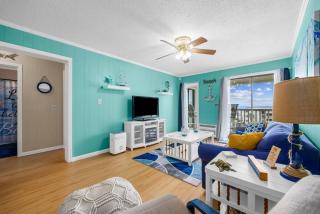 Oceanview Escape at Blue Horizon 4-Bed Condo with Pool by myBeach Vacation Rentals - Myrtle Beach - 1
