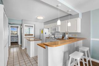 Expansive Oceanfront Balcony at The Summit with Pool by myBeach Vacation Rentals - Myrtle Beach - 1