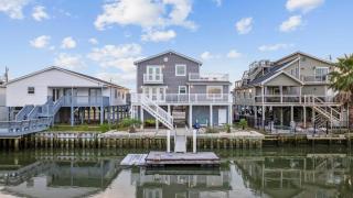 Coastal Charm Inlet Home with Spacious Living and 6 Beds by myBeach Vacation Rentals - Myrtle Beach - 6