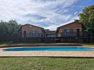 Grace Avenue Townhouse - Port Edward - 4