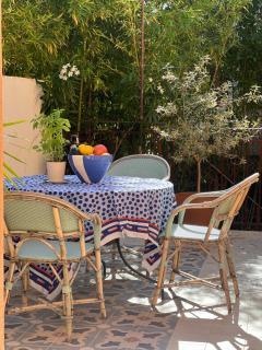 Le Souvenir - maison climatisée & bassin méditerranéen - 9