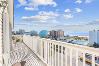 Ocean Breeze Getaway with Pool, Game Room & Decks by myBeach Vacation Rentals - Myrtle Beach - 0