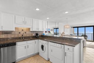 Luxury Oceanfront Condo with Pools, Hot Tub, Gym & Grill by myBeach Vacation Rentals - Myrtle Beach - 5