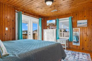 Dog Friendly- Waterview Channel Home- 7 beds- Dock by myBeach Vacation Rentals - Myrtle Beach - 7