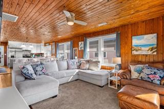 Dog Friendly- Waterview Channel Home- 7 beds- Dock by myBeach Vacation Rentals - Myrtle Beach - 4
