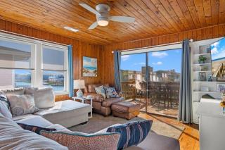 Dog Friendly- Waterview Channel Home- 7 beds- Dock by myBeach Vacation Rentals - Myrtle Beach - 3