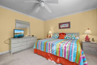 Spacious WH Cottage- 6 Bds- Pool- Block 2 Beach by myBeach Vacation Rentals - Myrtle Beach - 9