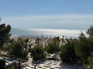 Hotel Malenri - Golem - 1