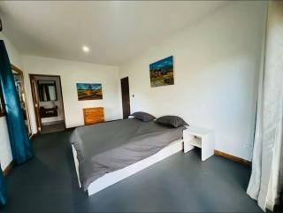 Spacious Balinese-style villa - Petit Raffray - 8