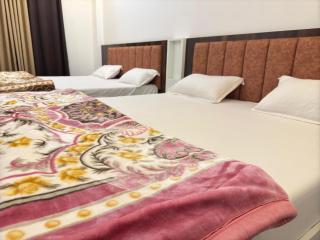 Madhuban Hotel & Resort - - 3