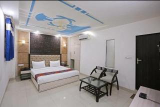 Hotel Good vibe Delhi Airport - Jāmb - 2