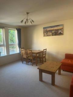 New Town Retreat by Leath Walk- Free parking - 5