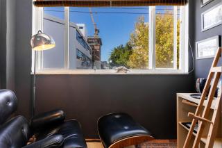 Modernized Victorian House, Full Mountain View - 3